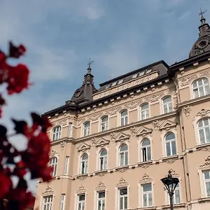 Modern Art Otel Lviv