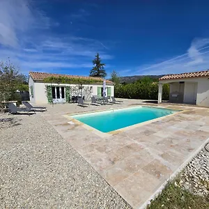 https://villa-chapperon.fr-provencehotel.com